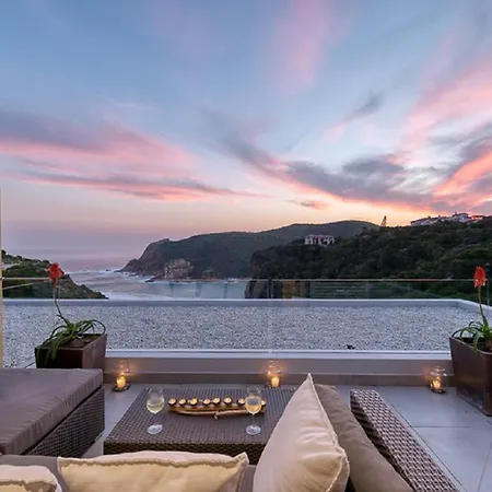 Crown On The Heads Hotel Knysna Buitenkant foto