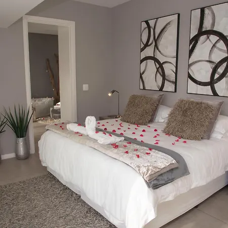 Crown On The Heads Hotel Knysna Kamer foto